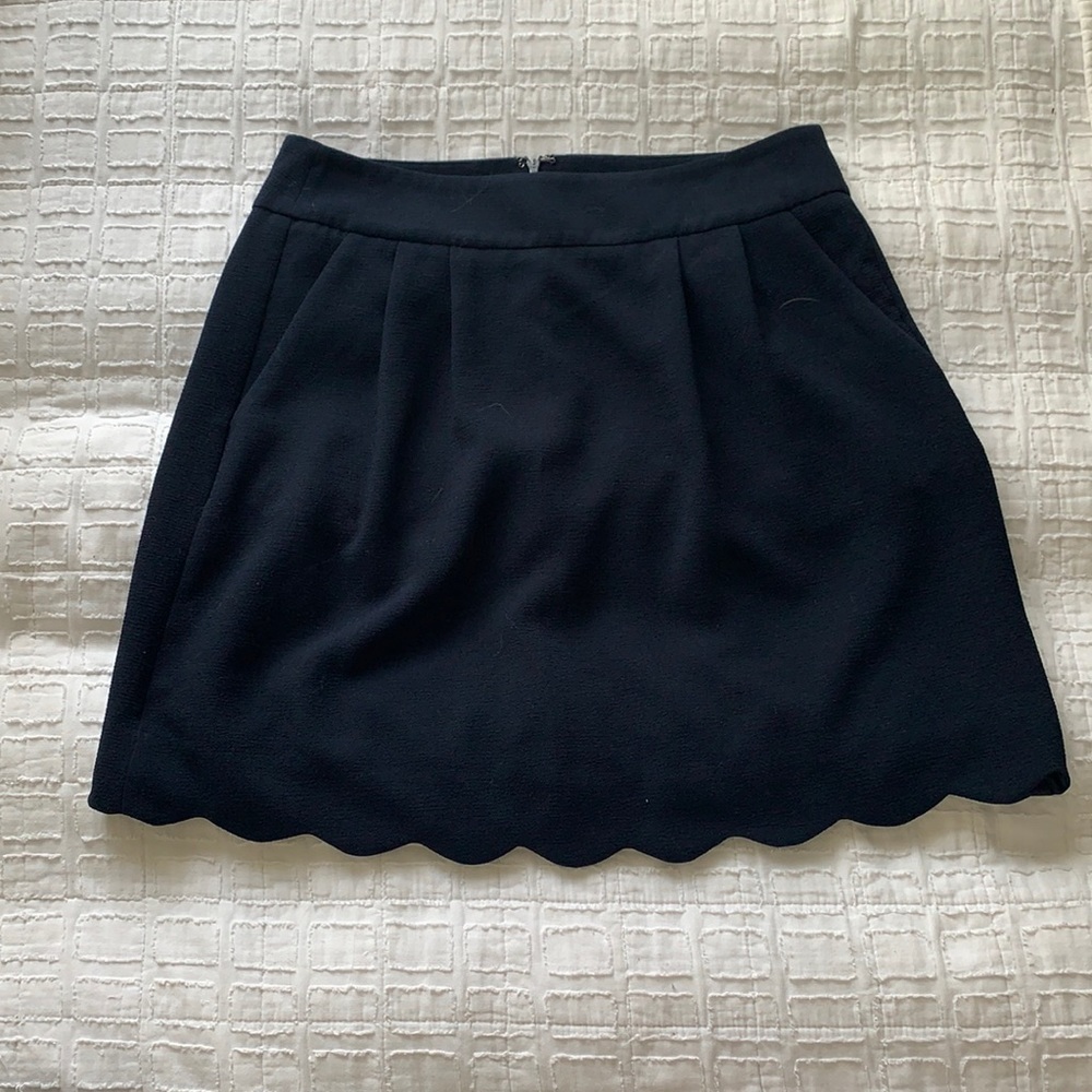 Pocket scalloped skirt